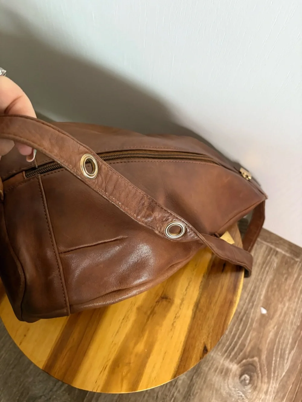 Tignanello Vintage Brown Leather Sling Backpack with Gold Hardware Boho Sleek - Picture 6 of 12